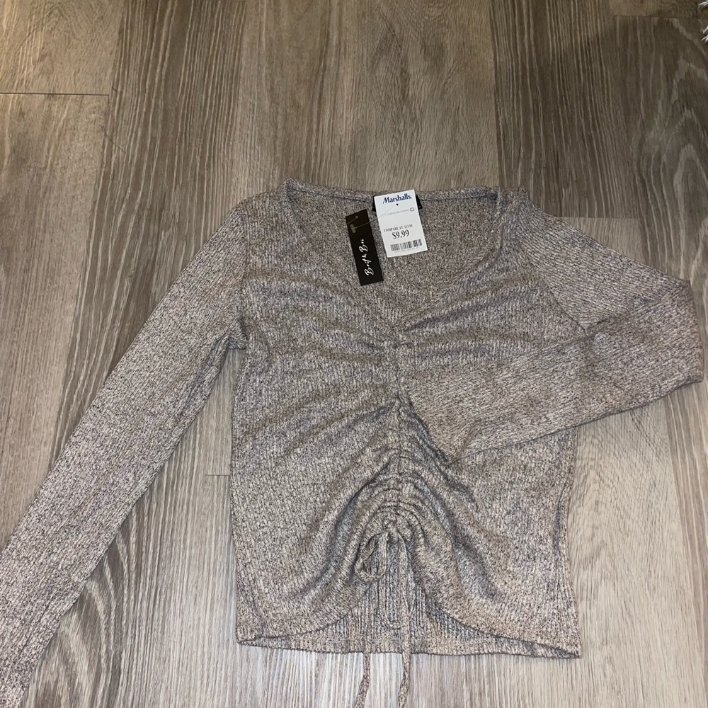 cropped gray long sleeve